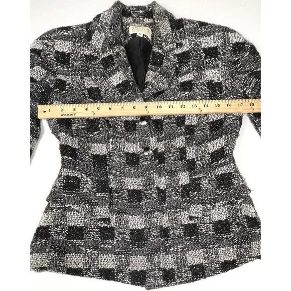 VTG ALBERTO MAKALI Womens SIZE 6 Black/White Tweed  JACKET Jewels Buttons *Flaw* - Picture 3 of 9